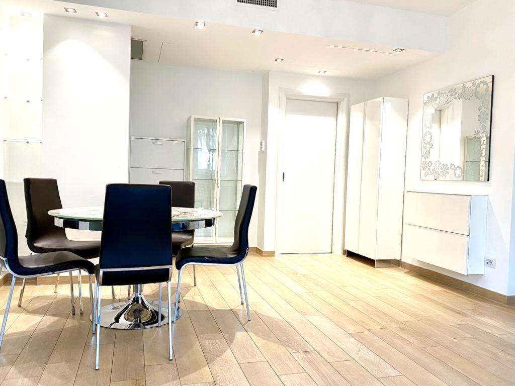 Mpm - Belinzaghi 5 6 Pax Apartment Milan Bagian luar foto