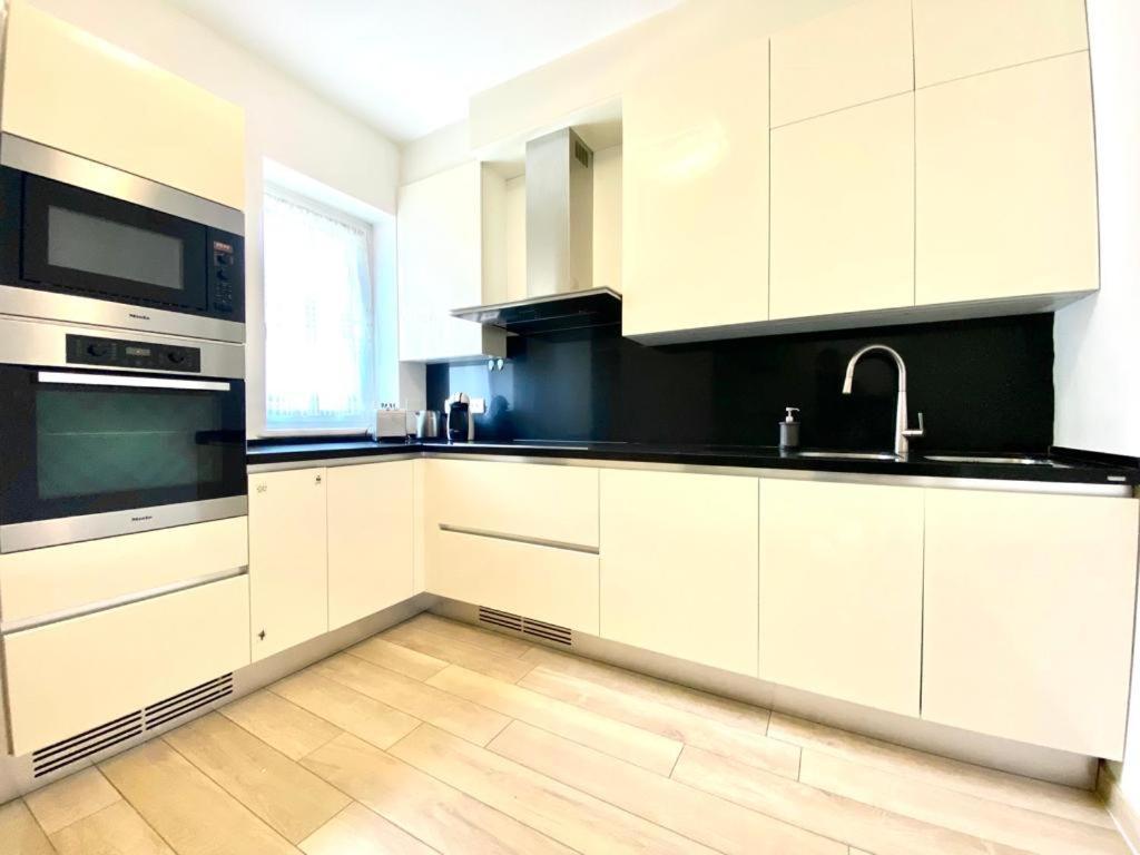 Mpm - Belinzaghi 5 6 Pax Apartment Milan Bagian luar foto